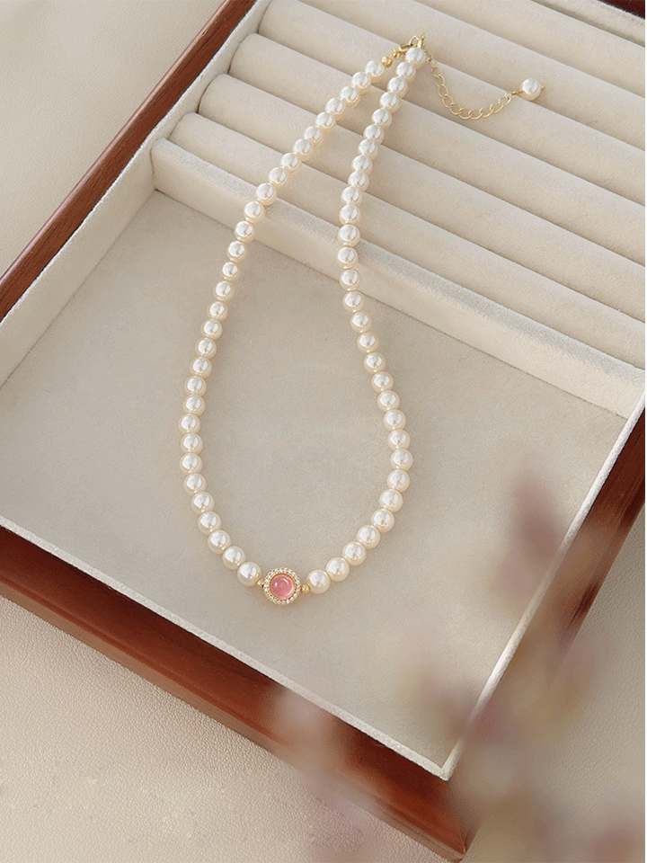 Pink chalcedony pearl necklace spring and summer women's versatile high-end sense niche new Chinese-style beaded collarbone neck chain jewelry