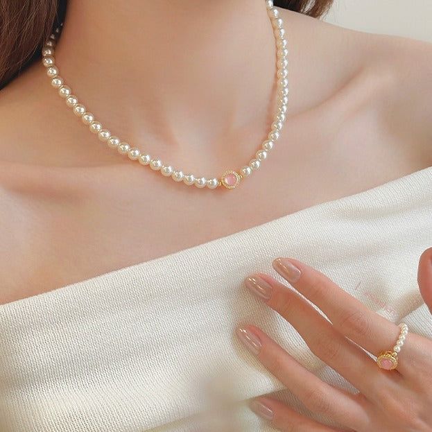 Pink chalcedony pearl necklace spring and summer women's versatile high-end sense niche new Chinese-style beaded collarbone neck chain jewelry